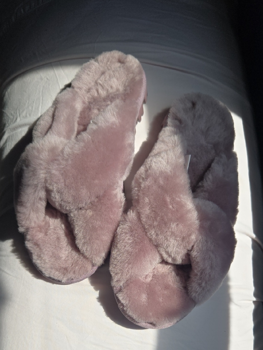 Plush Crisscross Faux Fur Slide Slippers - Dusty Pink